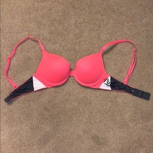 pink bra